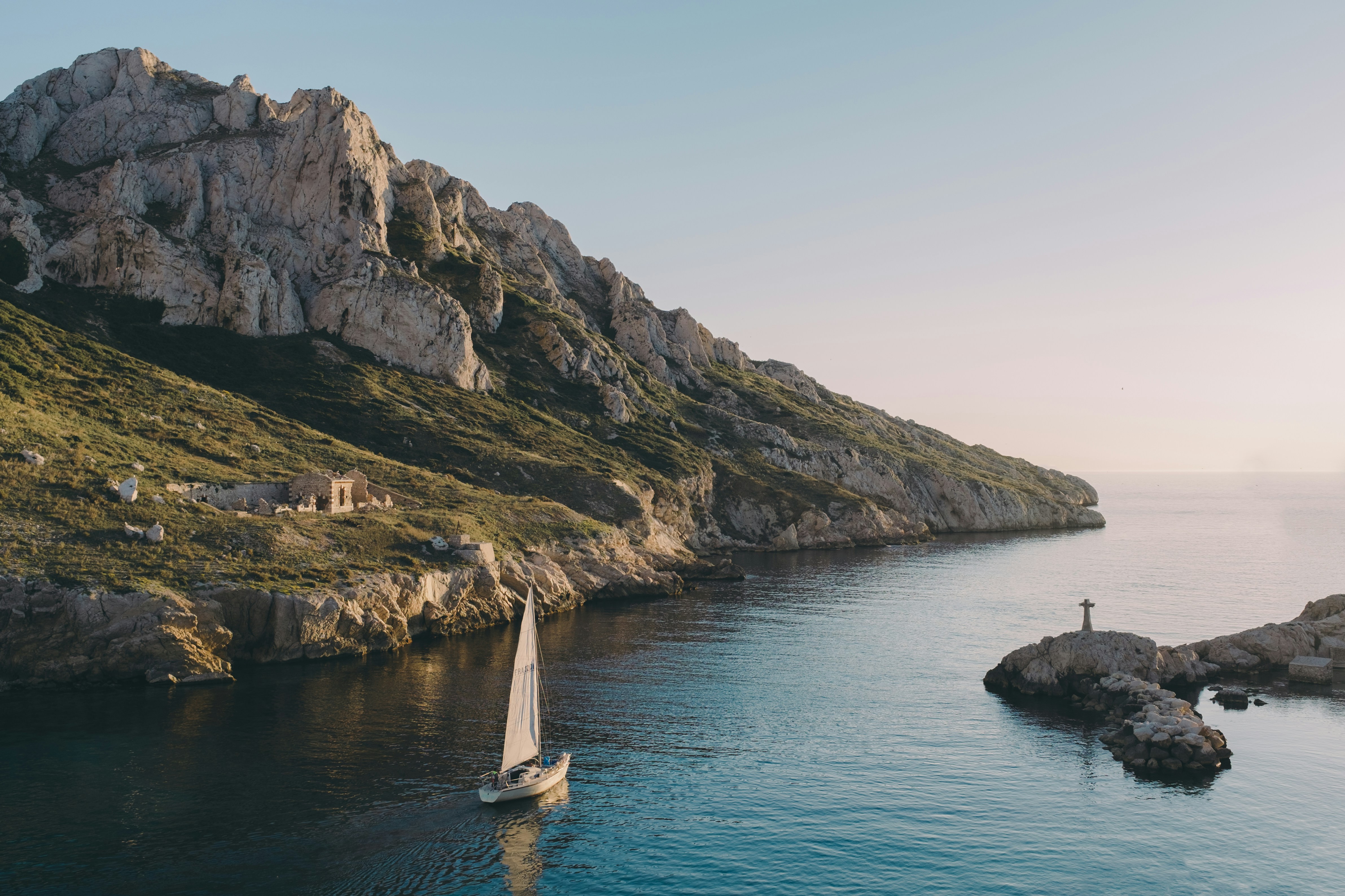 Boetiekcruise van Barcelona tot Corsica: eilandhoppen in de Westelijke Middellandse Zee