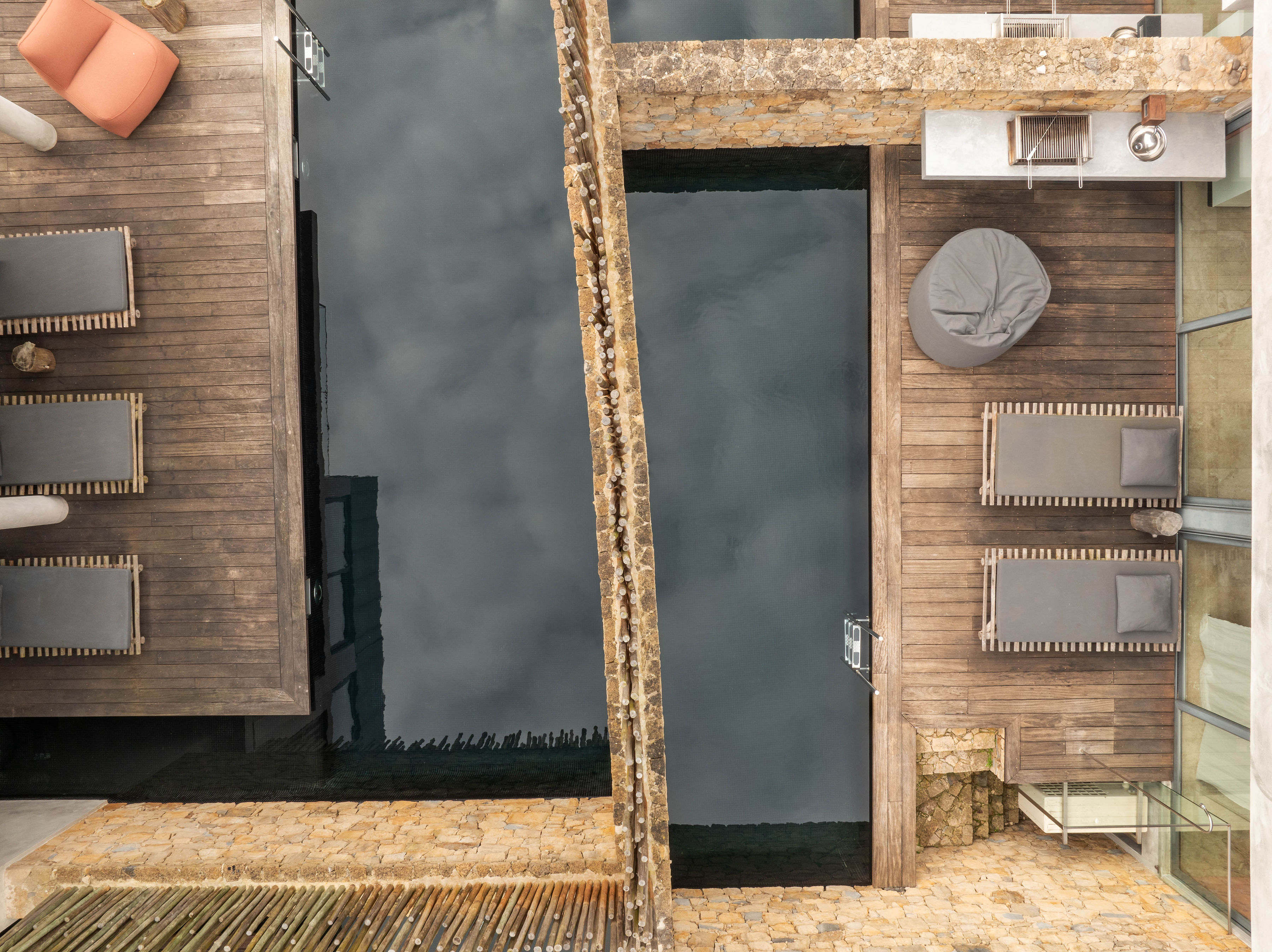 pool villa