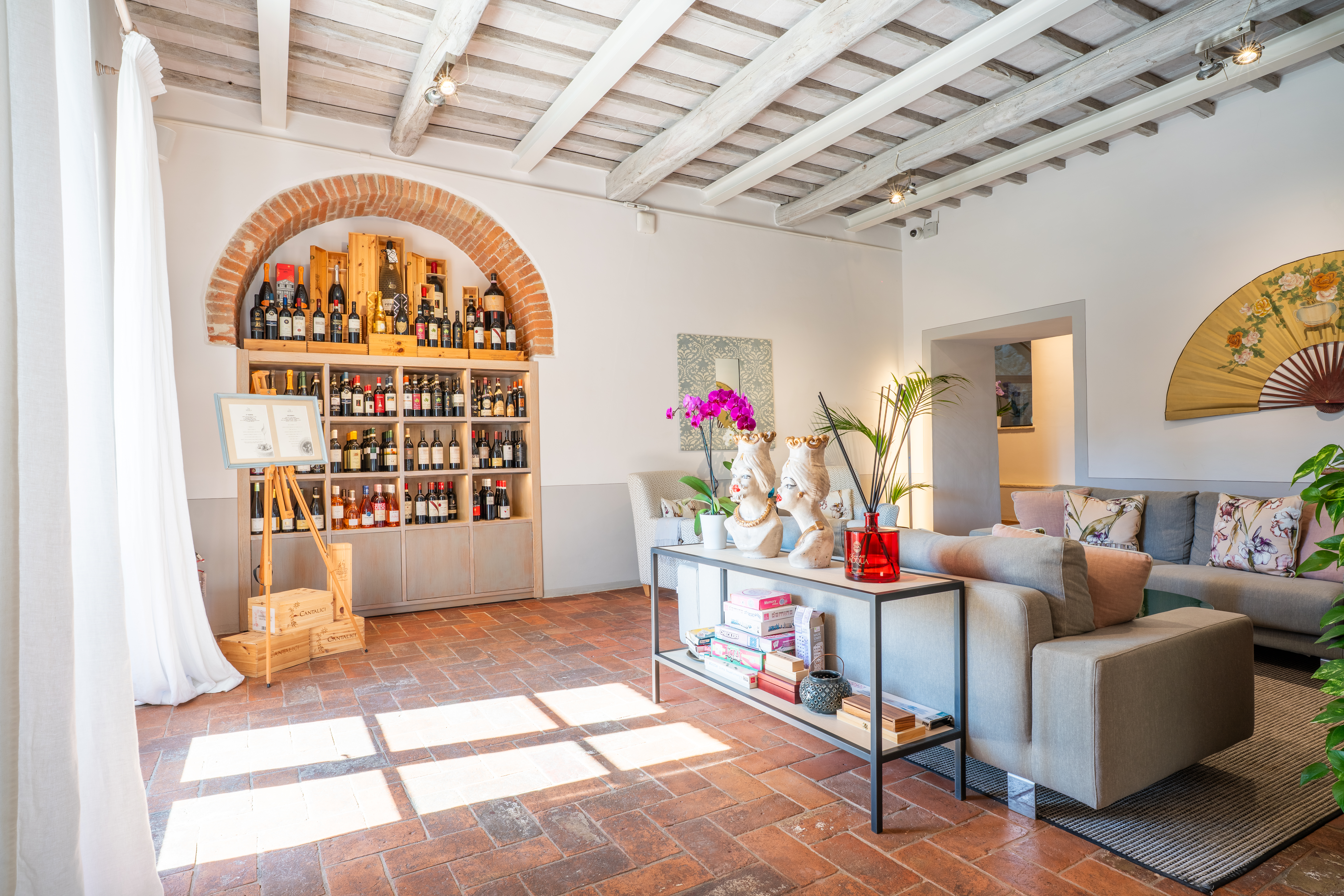 cantina vini hall alta ris