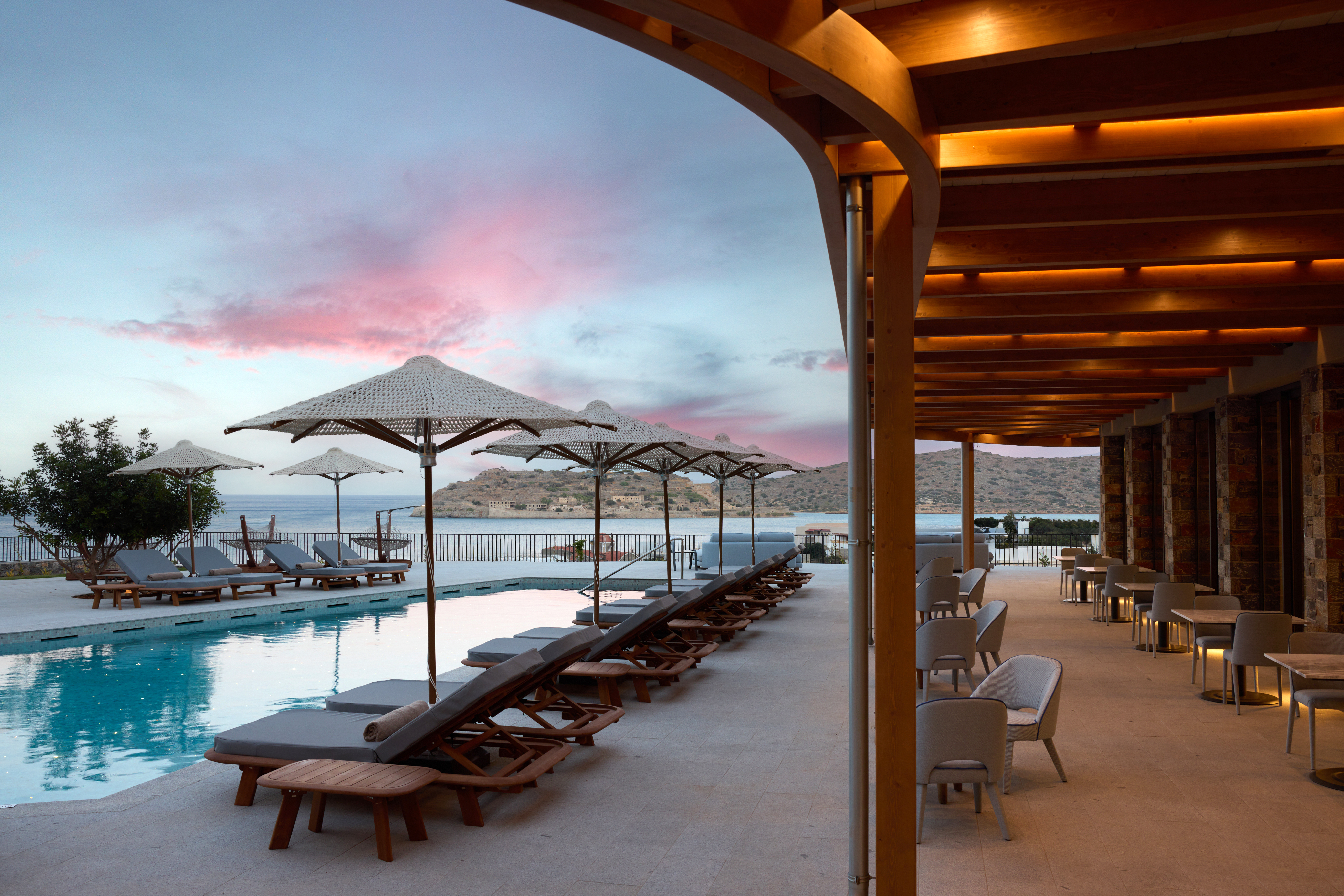 cayo family pool 3