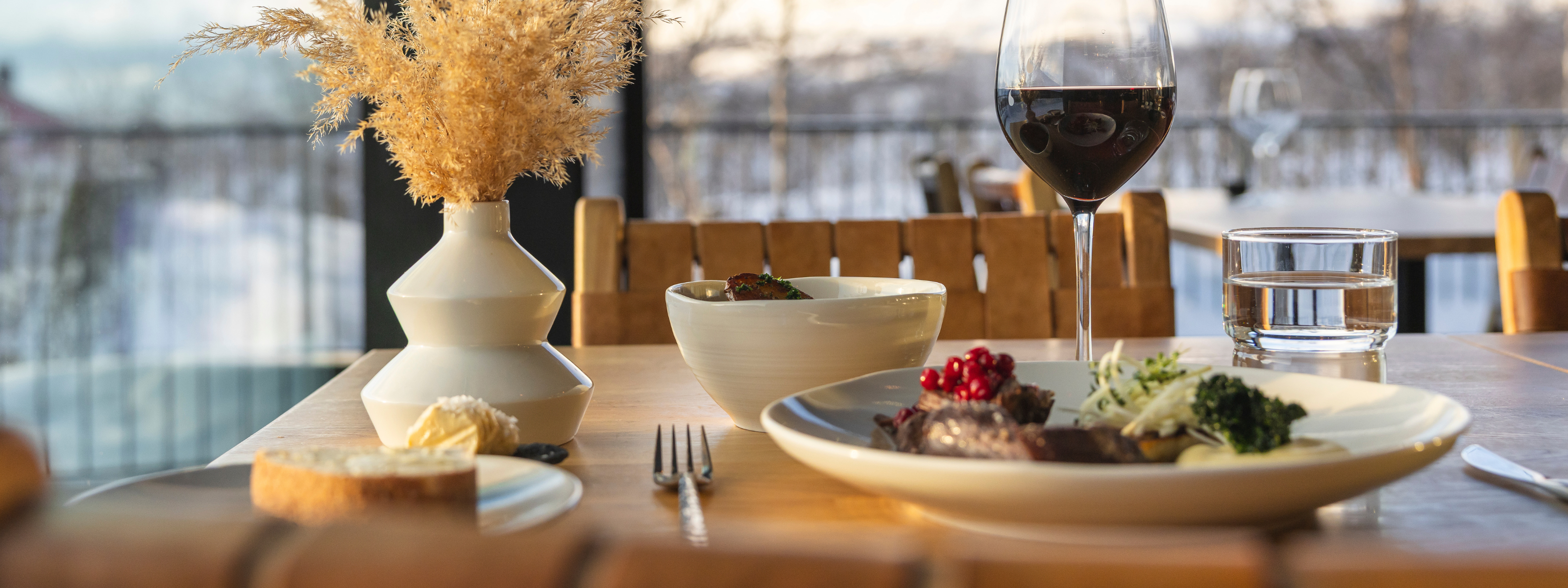 restaurant cahkahl hotel lapland finland