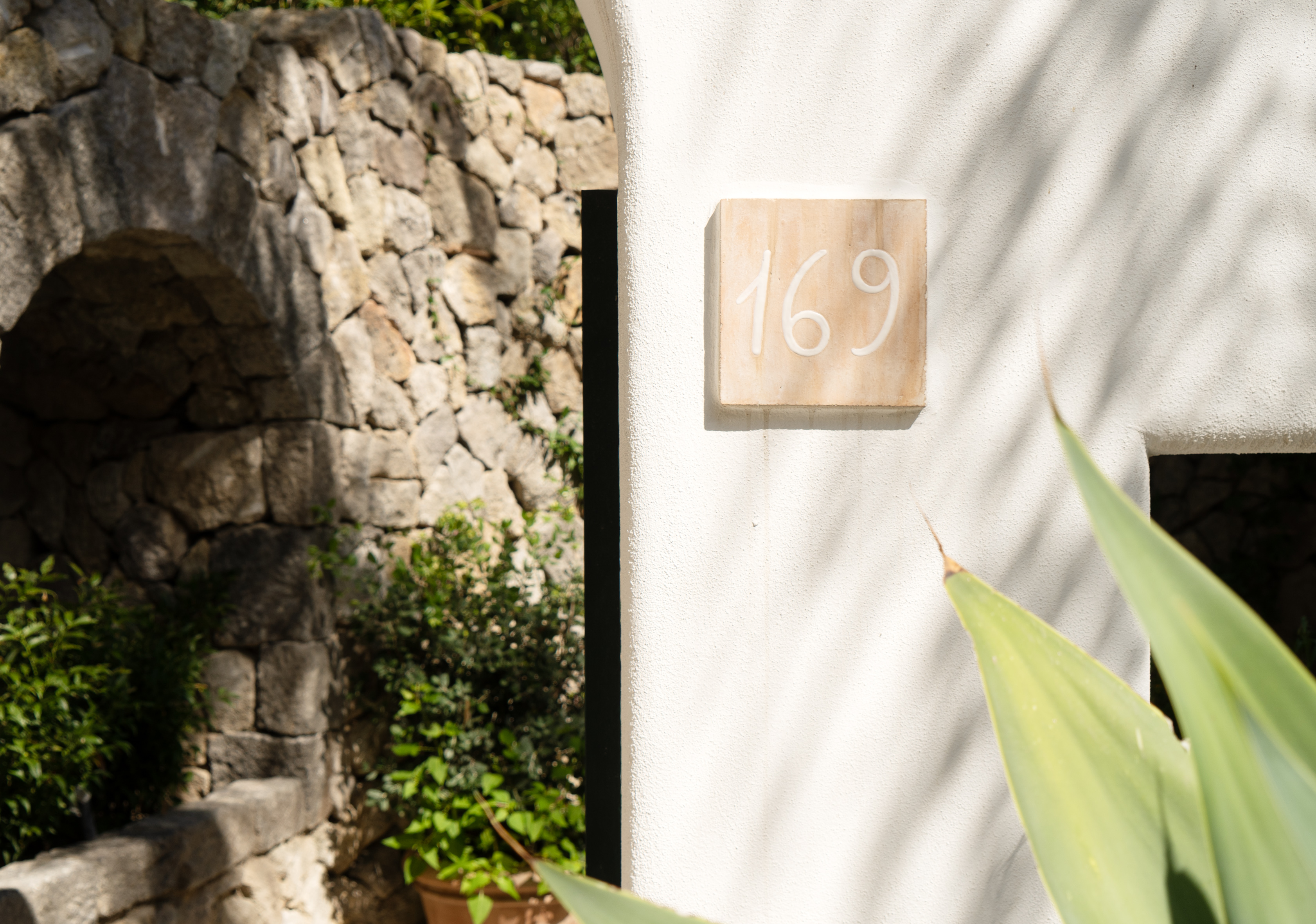 classic room entrance 3