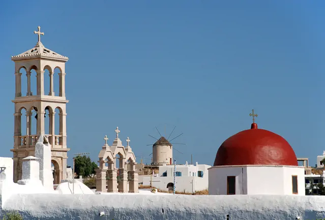 section geniet van de herfstzon in mykonos 5