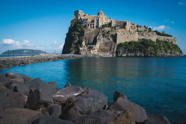 castello aragonese ischia 2