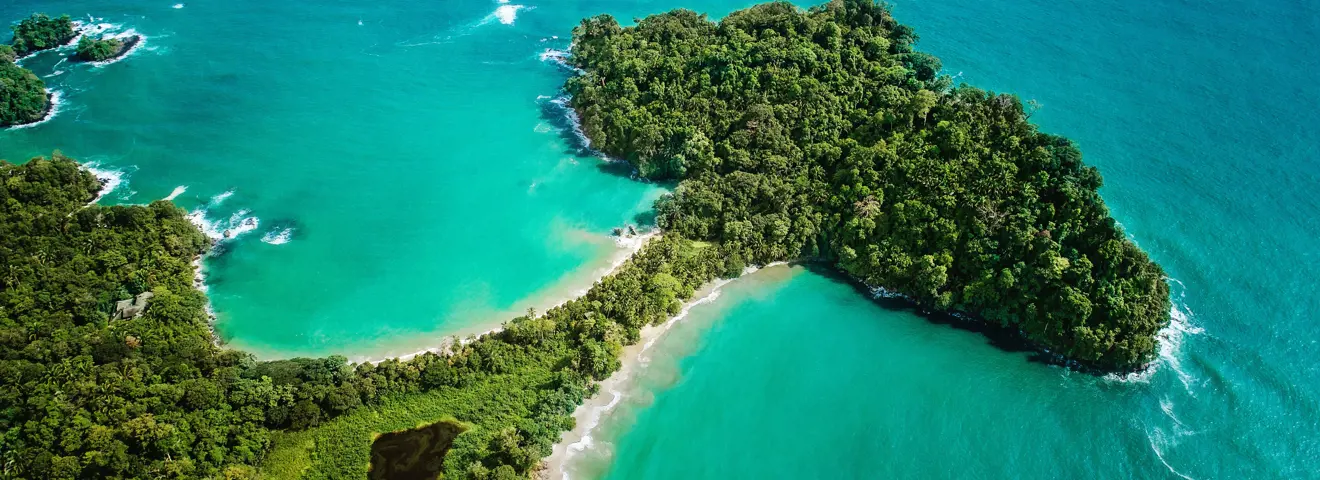 manuel antonio nat park cathedral point